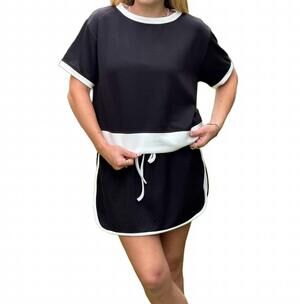NEW KATYDID chelsea top in black white